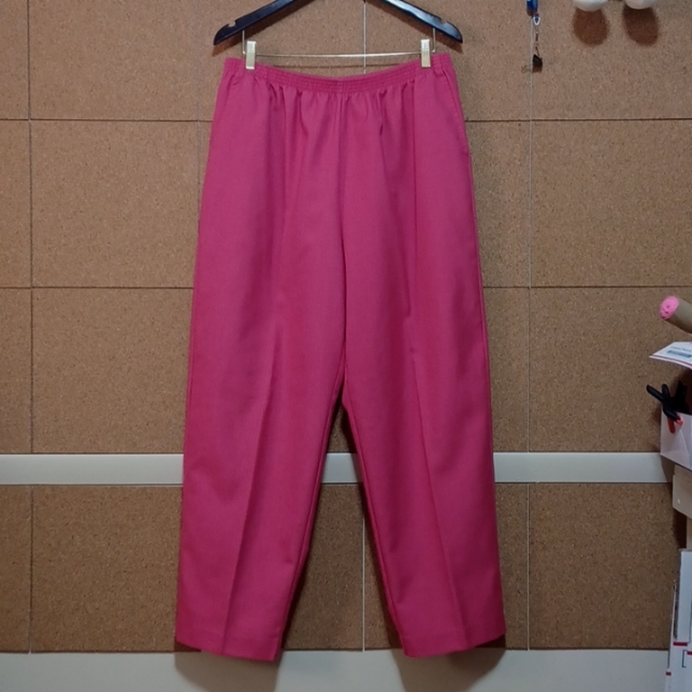 Alfred Dunner Pull On Pants Pink polyester blend Size 20W